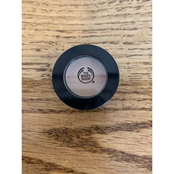 The Body Shop Full Coverage Matte Clay Concealer 0.05 Oz #021 New Unopened Seal - Picture 1 of 4